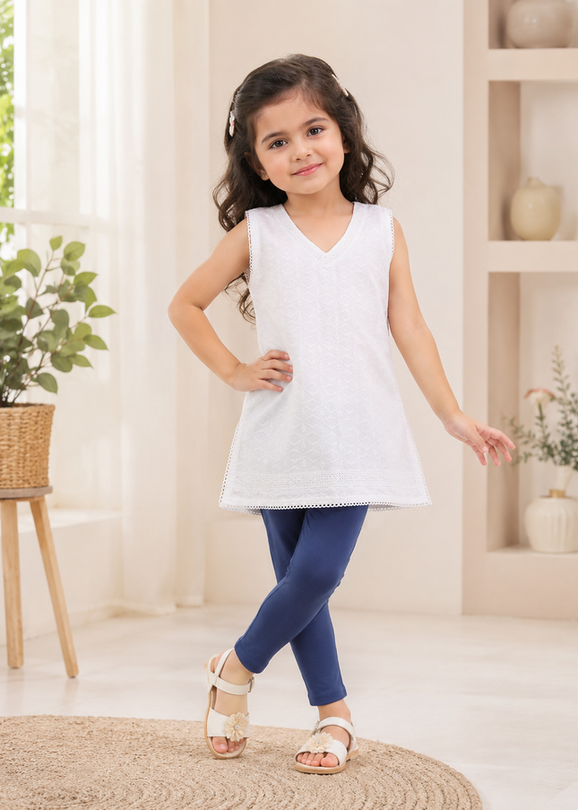 GIRLS KURTI CODE-A222 Girls White Embroidered Cotton Kurti