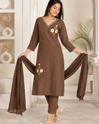 BROWN / M