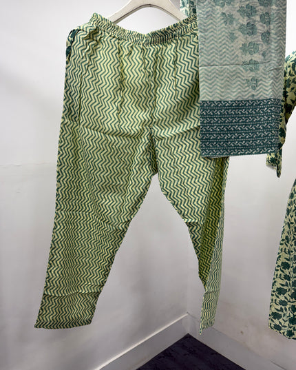 LADIES KURTI SET CODE-A110 Women's Green Floral Printed Cotton Kurta Pant Dupatta Set | Elegant Ethnic Wear