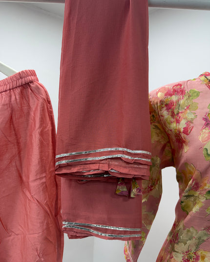 LADIES KURTI SET CODE-A126 Women's Pink Floral Printed Kurta Pant Set with Dupatta | Elegant Ethnic Wear
