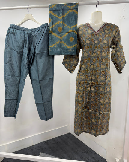 LADIES KURTI SET CODE-A122 Women's Grey Floral Printed Kurta Pant Set with Dupatta