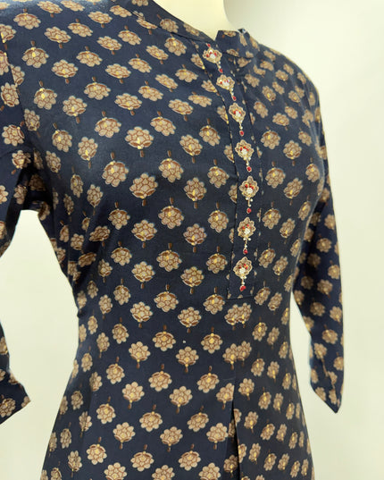LADIES KURTI SET CODE-A124 Women's Printed Kurti Pant Set with Dupatta | Ethnic Straight Fit Suit Set