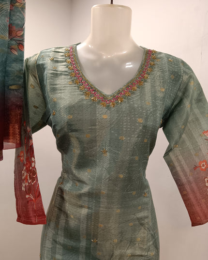 LADIES KURTI SET CODE-A181 He And She Women's Floral Printed Kurti Pant Set with Dupatta | V-Neck Ethnic Suit Set