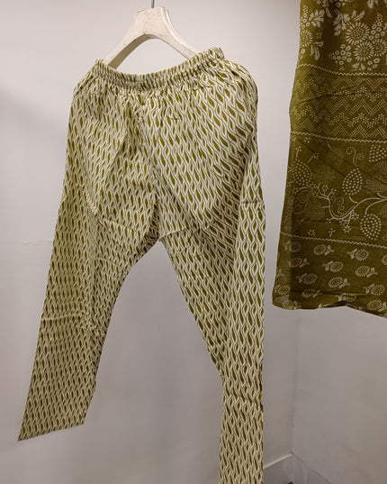 LADIES KURTI SET CODE-A169 He and She Women's Olive Green Printed Straight Kurti Pant Set with Dupatta | Ethnic Cotton Blend Suit Set