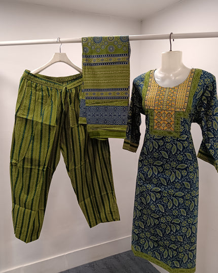 LADIES KURTI SET CODE-A166 Women's Printed Straight Kurti Set with Dupatta & Straight Pajama | Green & Navy Blue Cotton Blend | He and She