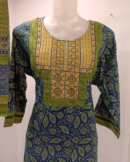 LADIES KURTI SET CODE-A166 Women's Printed Straight Kurti Set with Dupatta & Straight Pajama | Green & Navy Blue Cotton Blend | He and She