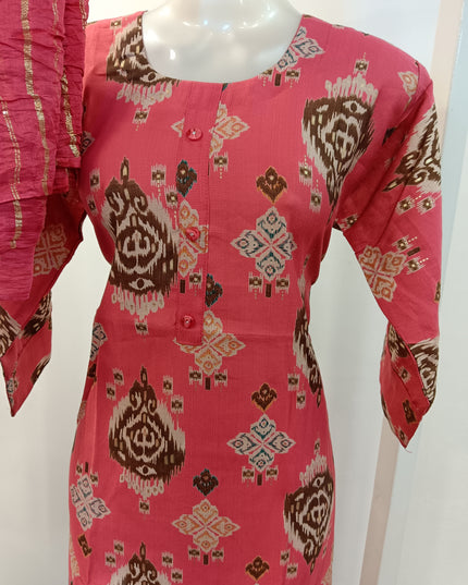 LADIES KURTI SET CODE-A192He and She Women's Printed Kurti Pant Set with Dupatta | Ethnic Straight Kurta 3-Piece Set - Pink & Red
