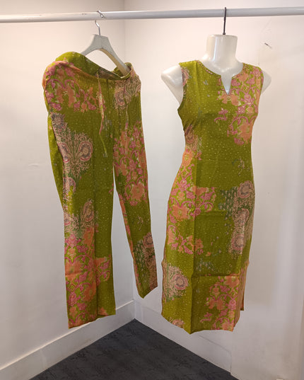 LADIES KURTI SET CODE-A246 Women’s Green Printed Sleeveless Kurti Pant Set