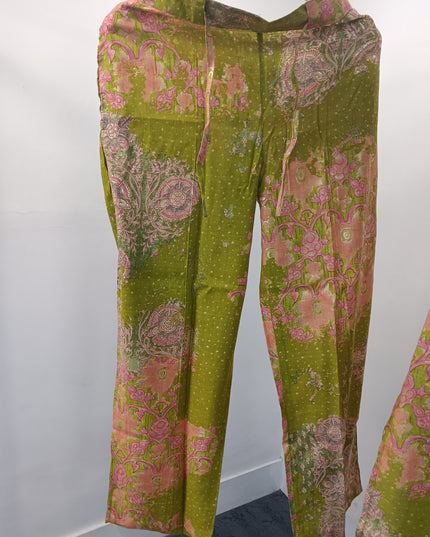 LADIES KURTI SET CODE-A246 Women’s Green Printed Sleeveless Kurti Pant Set