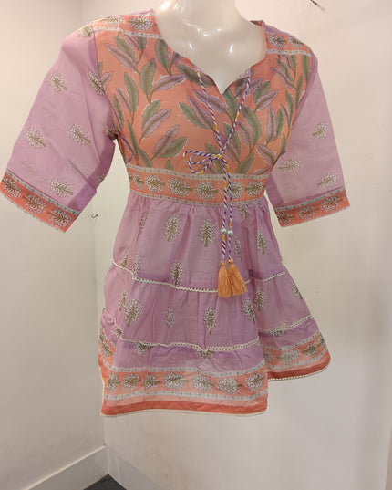 LADIES TWINIC CODE-A260 Women’s Pastel Printed Short Kurti – Peach & Lavender Floral Kurti