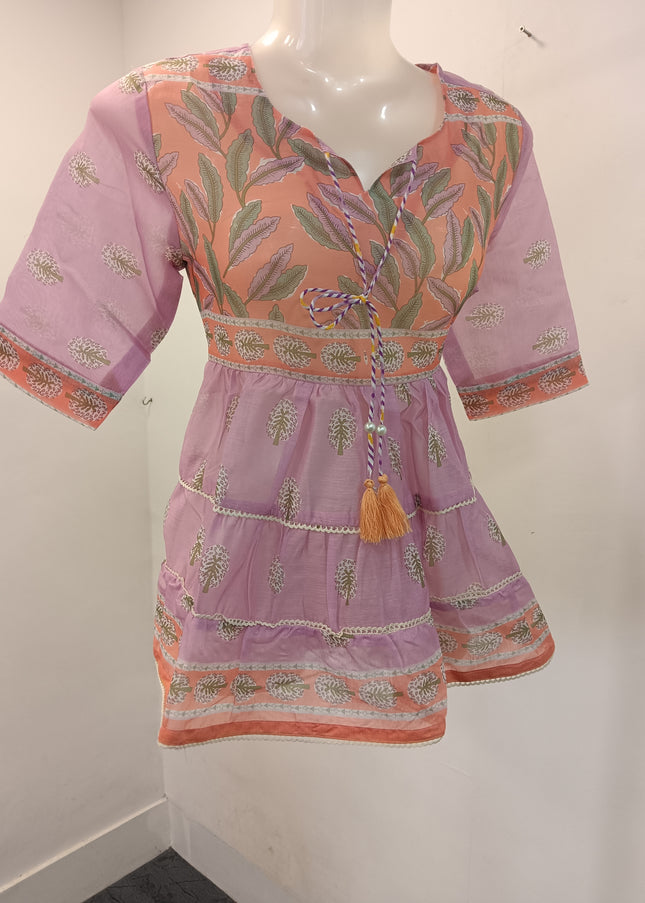 LADIES TWINIC CODE-A260 Women’s Pastel Printed Short Kurti – Peach & Lavender Floral Kurti