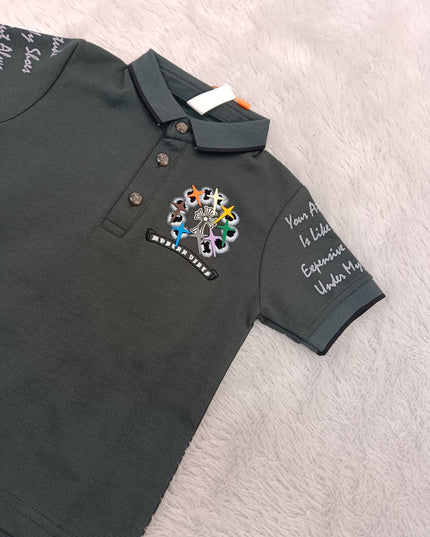 BOYS TSHIRT CODE-A241 Boys Dark Green Printed Polo T-Shirt with Graphic Detail