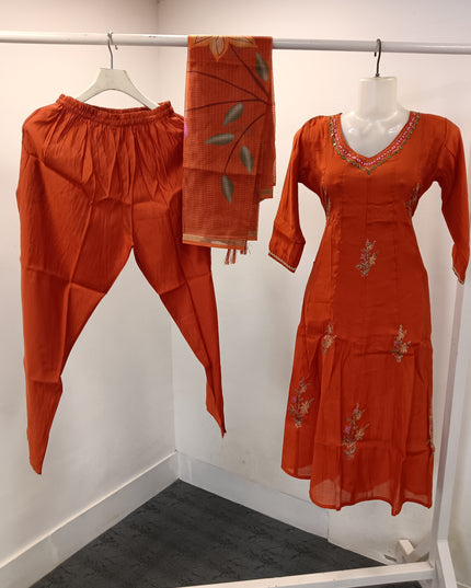 LADIES KURTI SET CODE-A289 Women’s Orange Embroidered Kurta Pant Set with Printed Dupatta