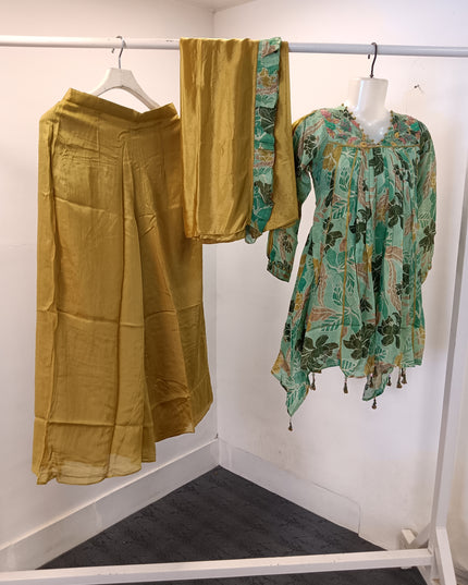 LADIES DRESS A431 Women’s Green Floral Printed Kurta Palazzo Set with Dupatta | Elegant Ethnic Wear
